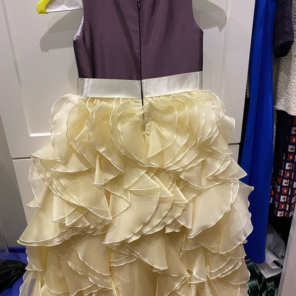 Stunning girls custom made dress size 6/7 years - Picture 6 of 6